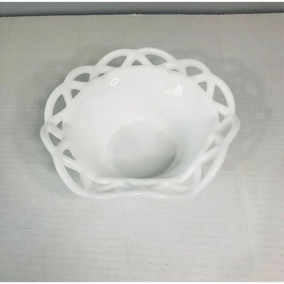 imperial glass ohio laced edge milk glass shallow round bowl 7.5 inch - Picture 2 of 8